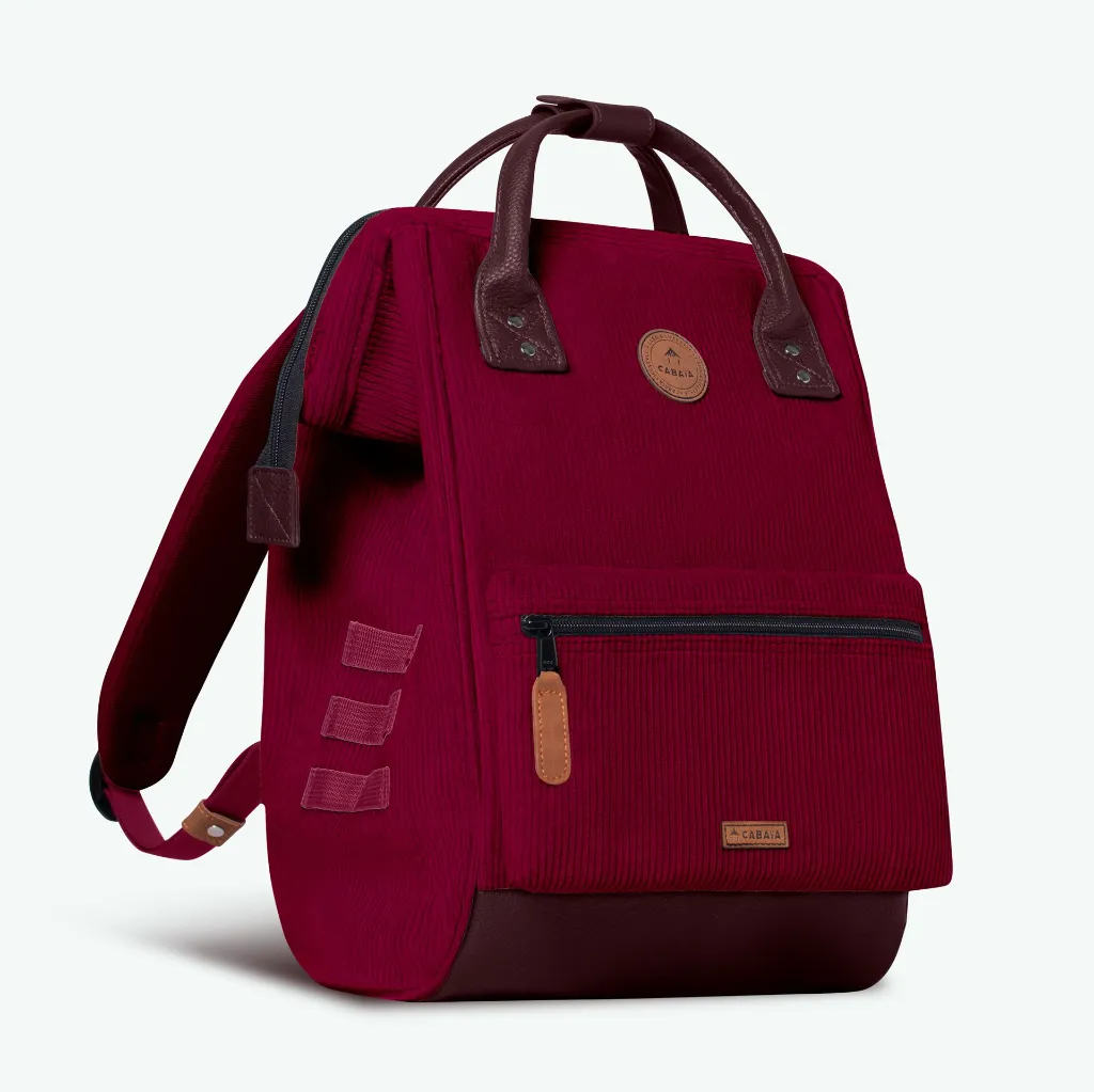 TDM-W22-ADVENTURER-MEDIUM-VIENTIANE-3_4 FACE-POCHETTE 1-BD.webp